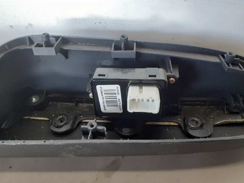 MANDO ELEVALUNAS DELANTERO DERECHO