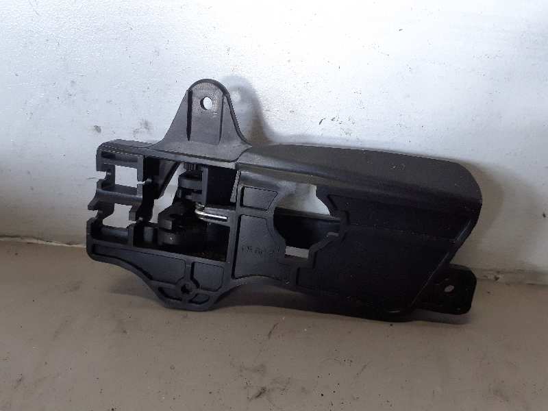 MANETA INTERIOR DELANTERA DERECHA