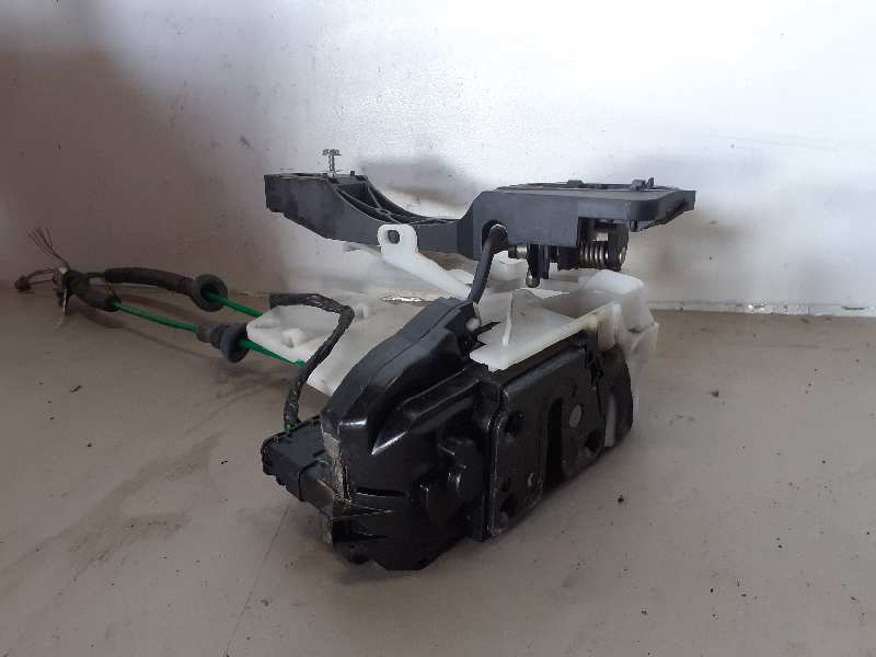 CERRADURA PUERTA DELANTERA IZQUIERDA 