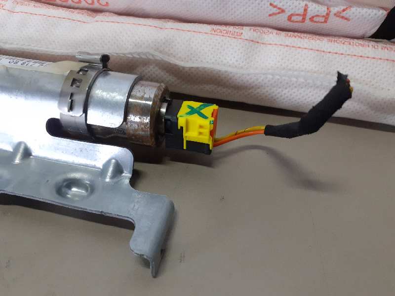 AIRBAG CORTINA DELANTERO DERECHO 