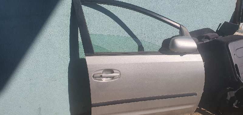 PUERTA DELANTERA DERECHA