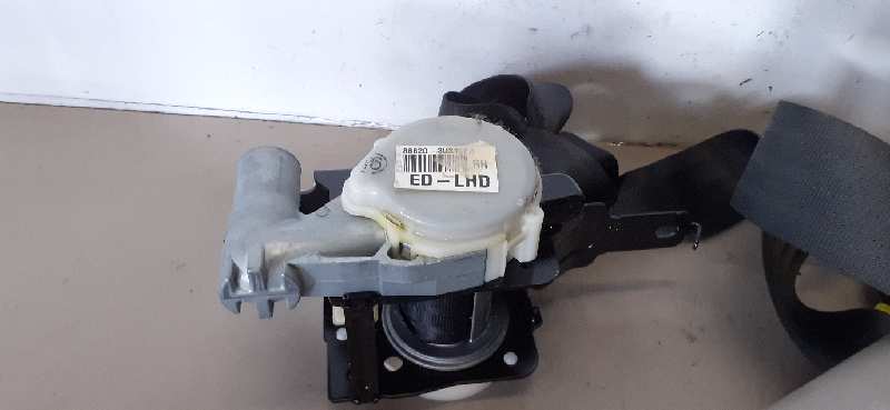 CINTURON SEGURIDAD DELANTERO DERECHO