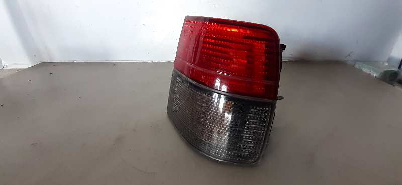 PILOTO TRASERO DERECHO