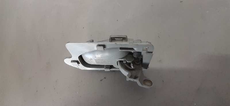 MANETA INTERIOR DELANTERA IZQUIERDA