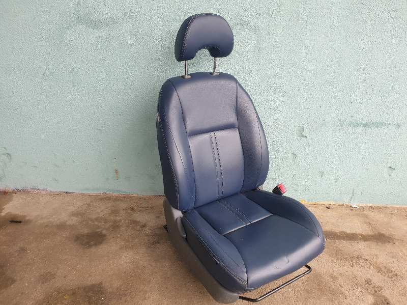 ASIENTO DELANTERO IZQUIERDO