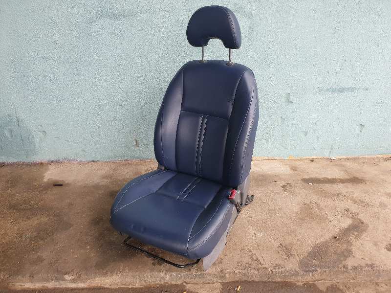 ASIENTO DELANTERO IZQUIERDO