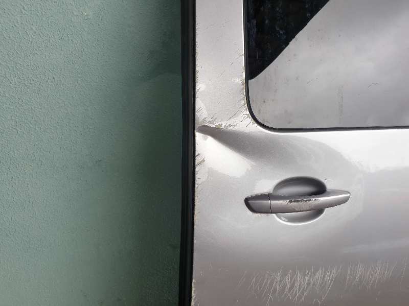 PUERTA LATERAL CORREDERA IZQUIERDA