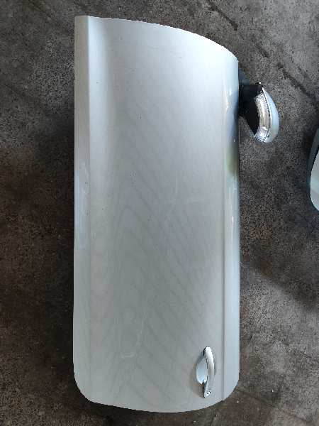 PUERTA DELANTERA IZQUIERDA