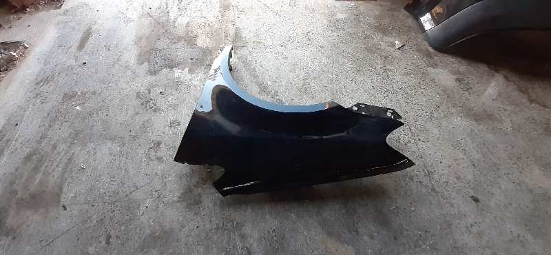 ALETA DELANTERA IZQUIERDA