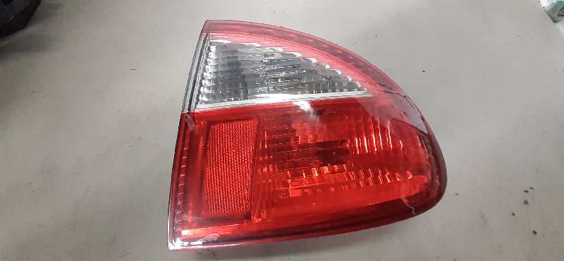 PILOTO TRASERO DERECHO