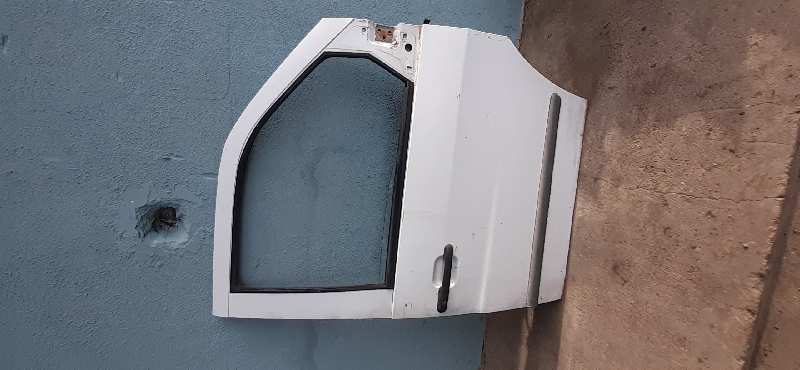 PUERTA DELANTERA DERECHA MERCEDES VITO MARCO POLO (638)