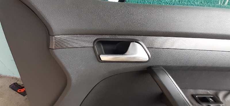 MANETA INTERIOR DELANTERA DERECHA