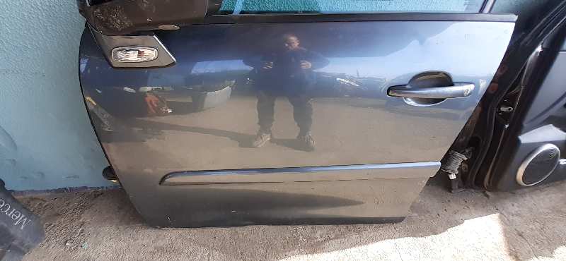 PUERTA DELANTERA IZQUIERDA