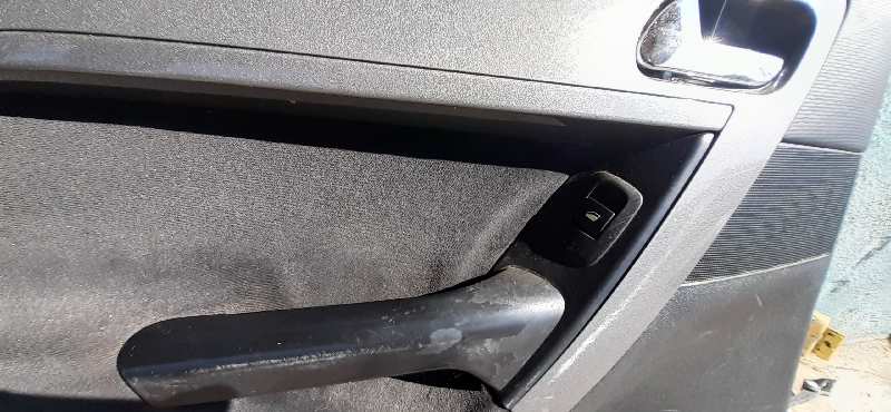 ELEVALUNAS TRASERO IZQUIERDO