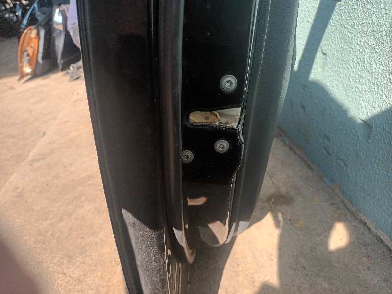 CERRADURA PUERTA DELANTERA IZQUIERDA 