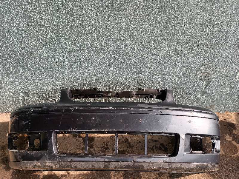 PARAGOLPES DELANTERO