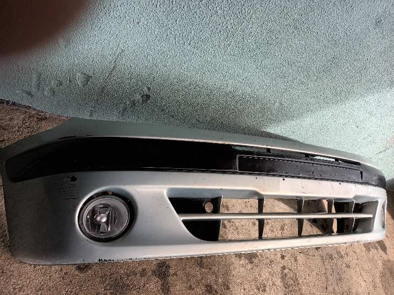 PARAGOLPES DELANTERO