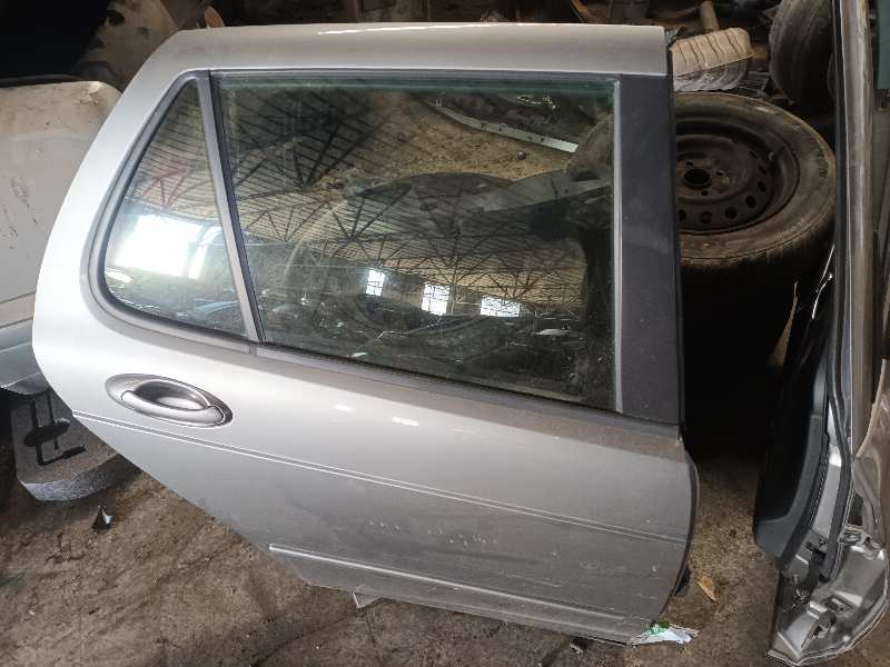 PUERTA TRASERA DERECHA