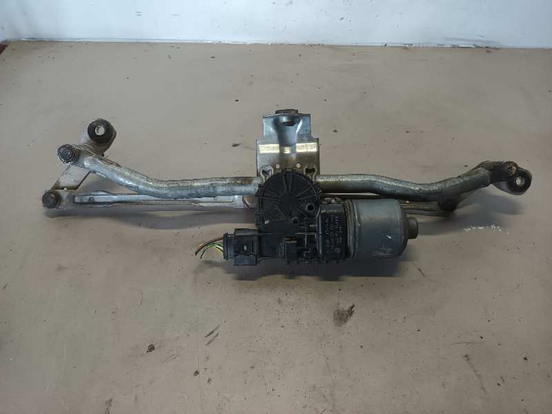 MOTOR LIMPIA DELANTERO