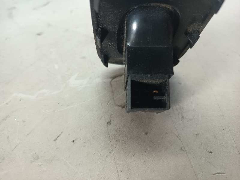 MANDO ELEVALUNAS DELANTERO DERECHO