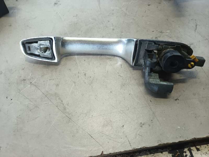 MANETA EXTERIOR DELANTERA IZQUIERDA