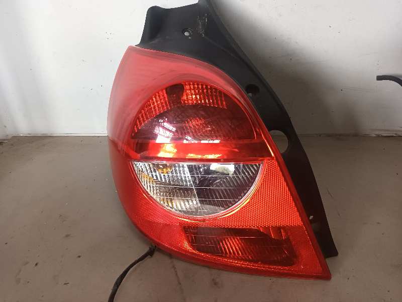 PILOTO TRASERO IZQUIERDO