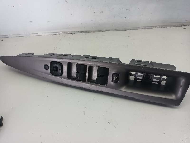 MANDO ELEVALUNAS DELANTERO IZQUIERDO 