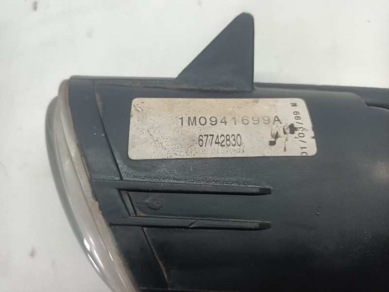 FARO ANTINIEBLA IZQUIERDO