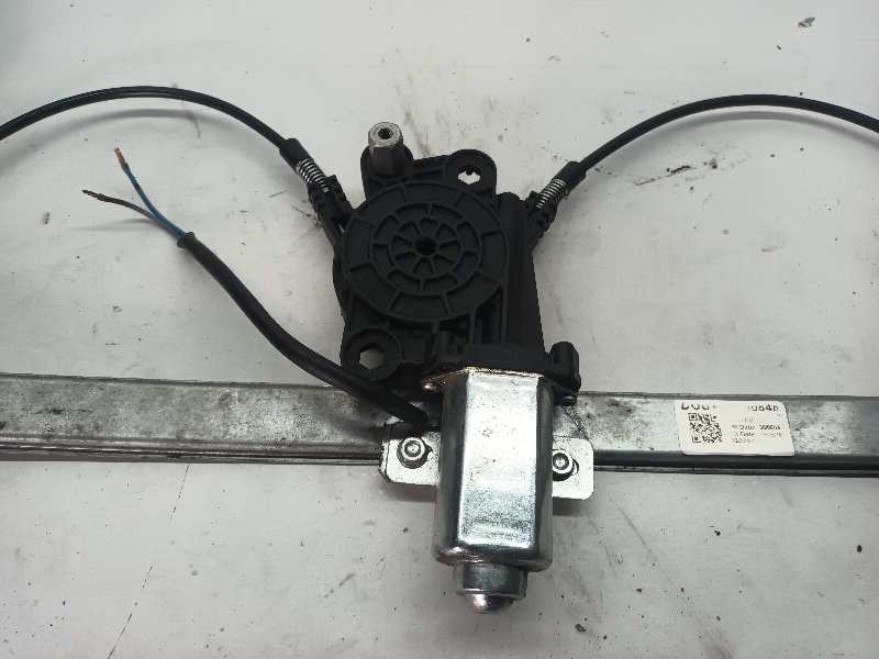 ELEVALUNAS DELANTERO IZQUIERDO