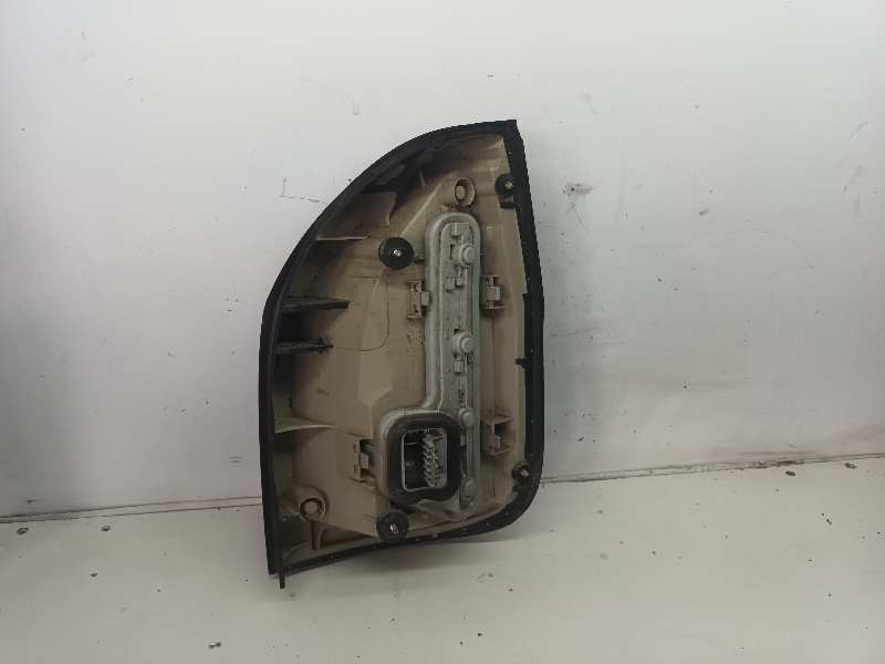 PILOTO TRASERO IZQUIERDO