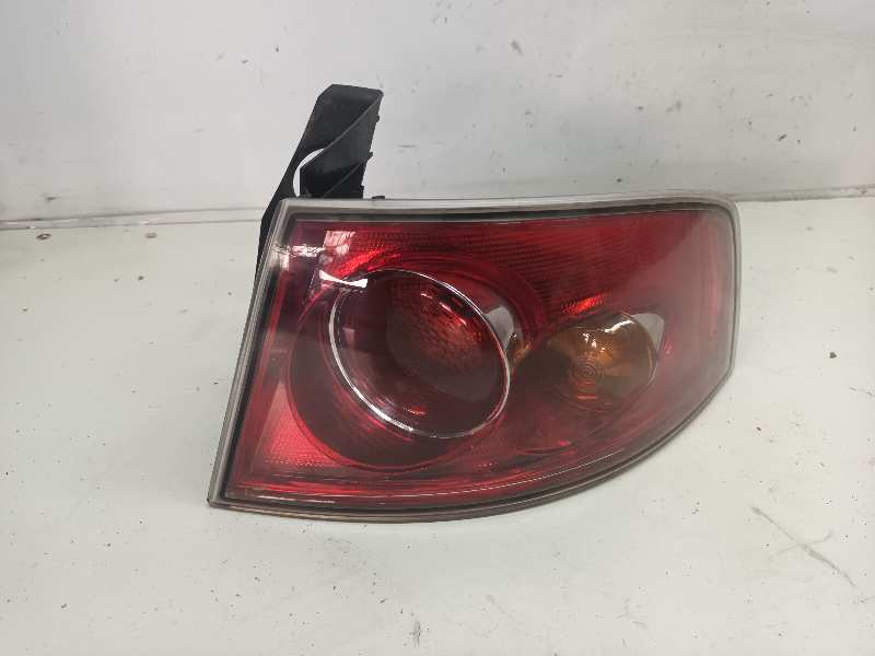 PILOTO TRASERO DERECHO