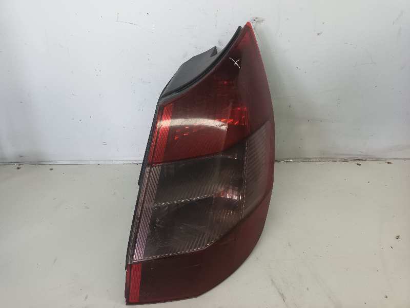 PILOTO TRASERO DERECHO