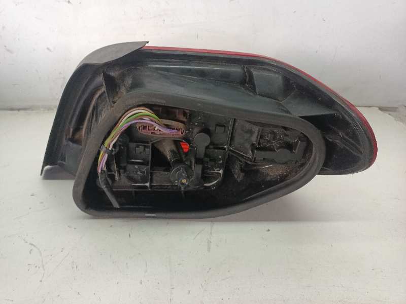 PILOTO TRASERO IZQUIERDO