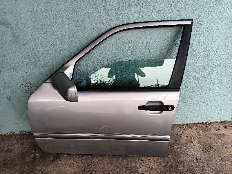 PUERTA DELANTERA IZQUIERDA