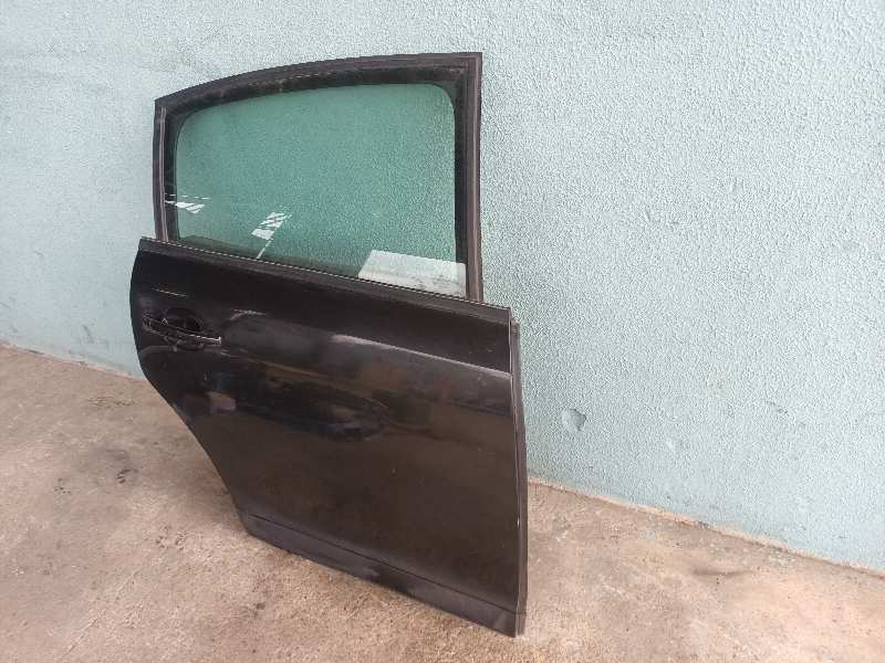 PUERTA TRASERA DERECHA