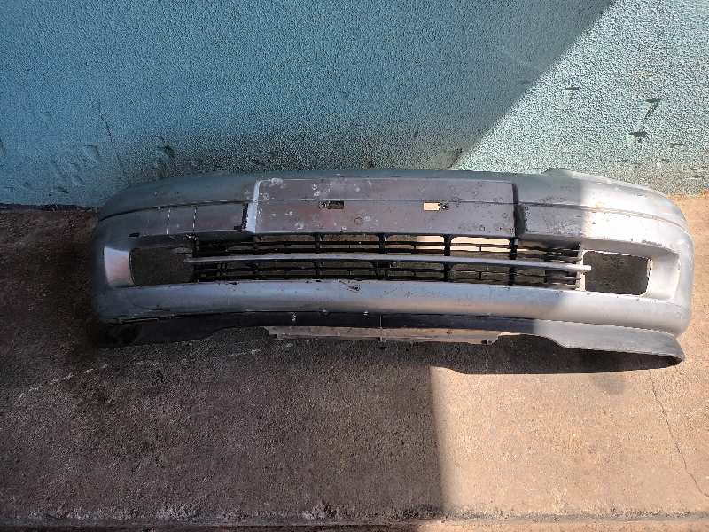 PARAGOLPES DELANTERO