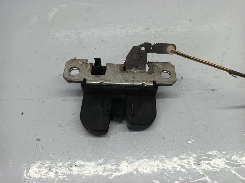 CERRADURA MALETERO / PORTON