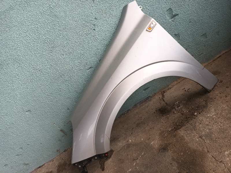 ALETA DELANTERA IZQUIERDA