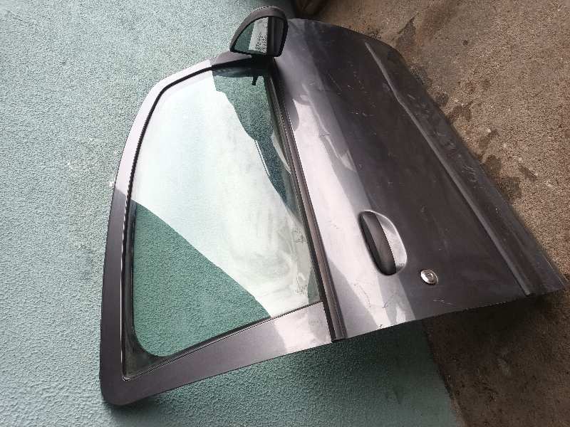 PUERTA DELANTERA DERECHA