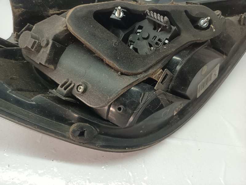 PILOTO TRASERO DERECHO