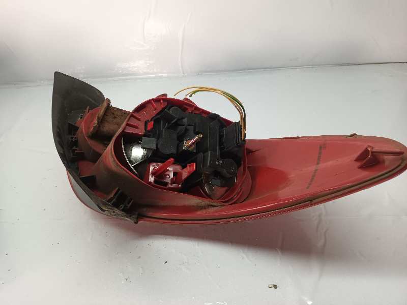 PILOTO TRASERO DERECHO