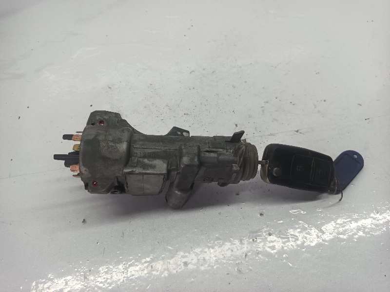 CONMUTADOR DE ARRANQUE