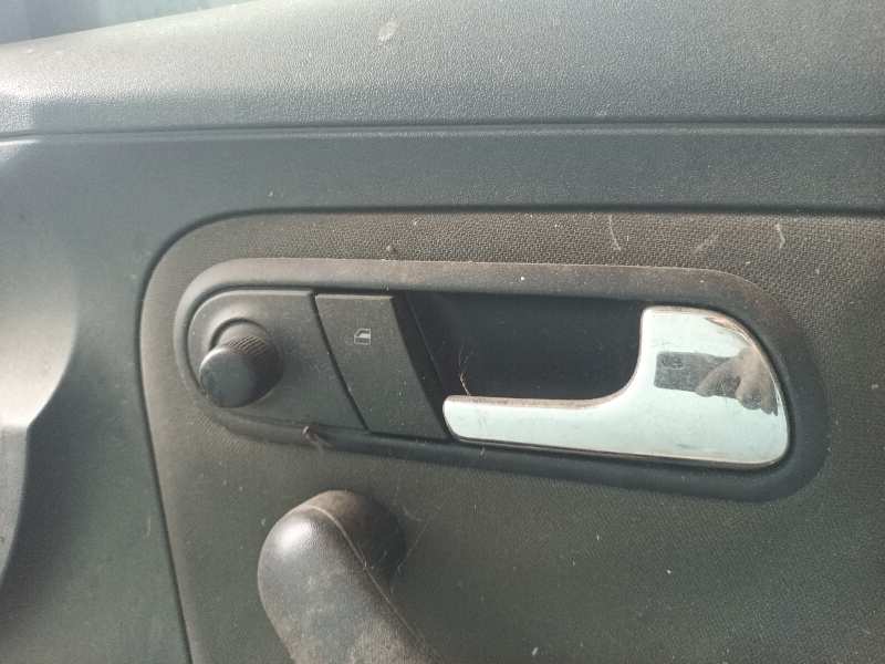 MANDO ELEVALUNAS DELANTERO IZQUIERDO 