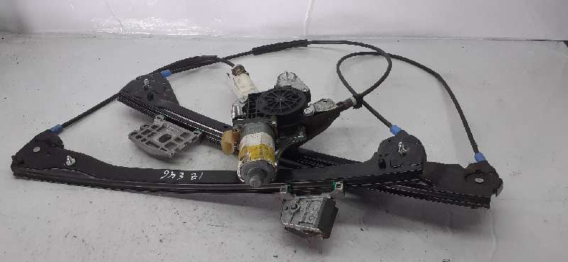 ELEVALUNAS DELANTERO IZQUIERDO