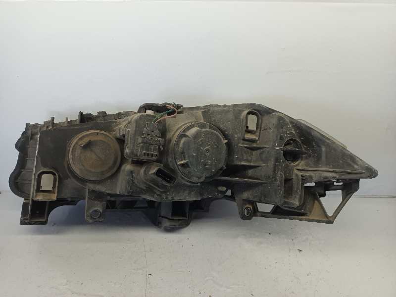 89307000 FARO DERECHO RENAULT MEGANE II BERLINA 3P