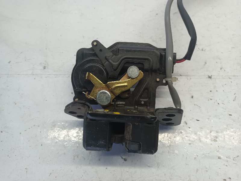 CERRADURA MALETERO / PORTON