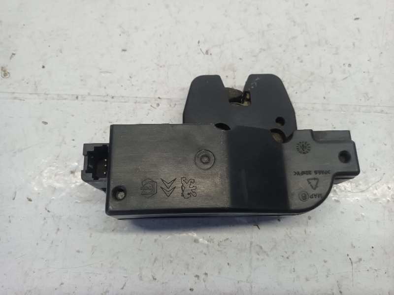 CERRADURA MALETERO / PORTON