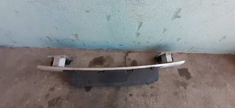 REFUERZO PARAGOLPES DELANTERO