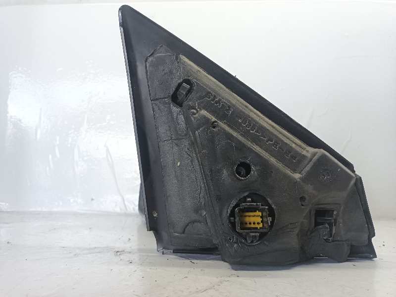 RETROVISOR IZQUIERDO