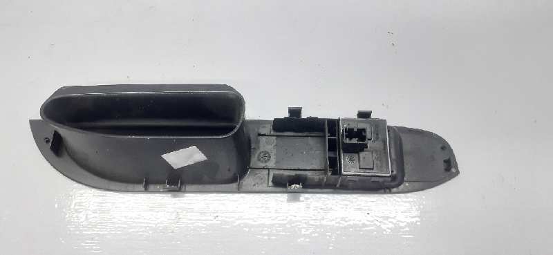 MANDO ELEVALUNAS DELANTERO IZQUIERDO 